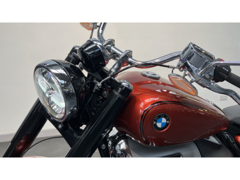 BMW R18 First Edition